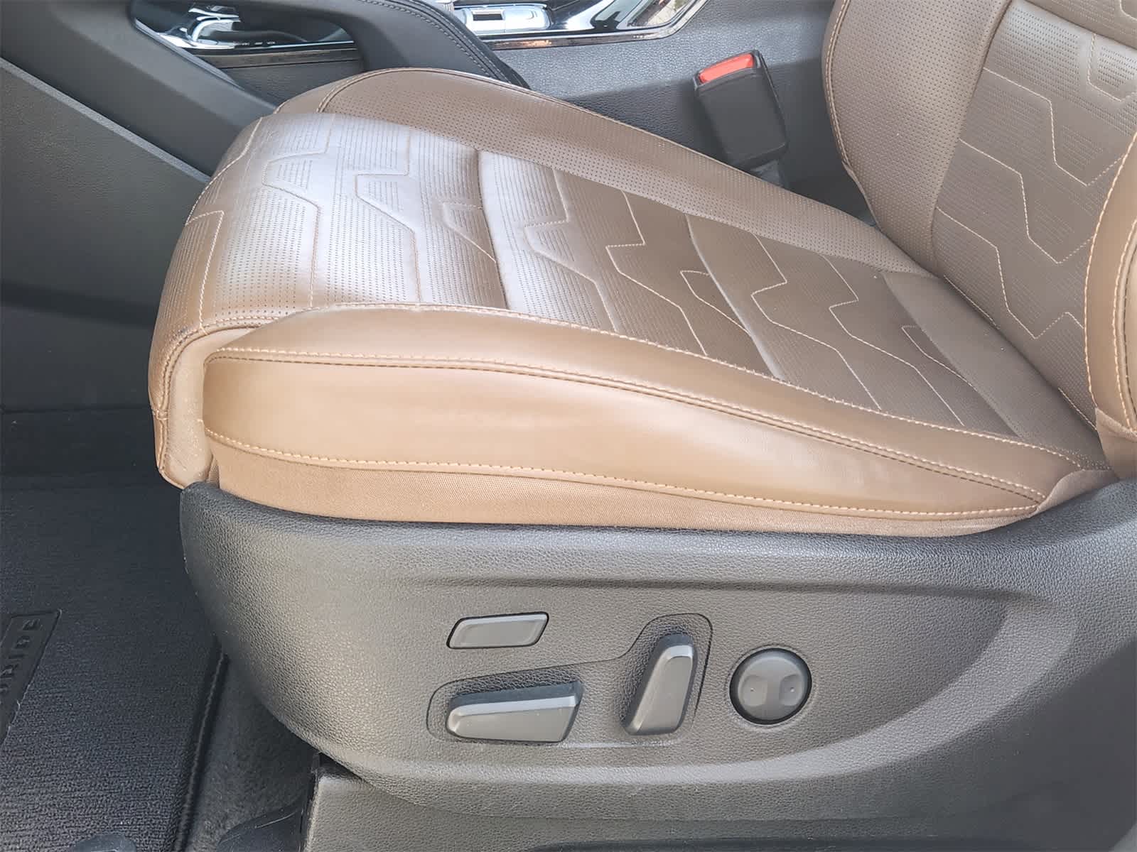 Thumbnail: 2022 Kia Telluride - 23