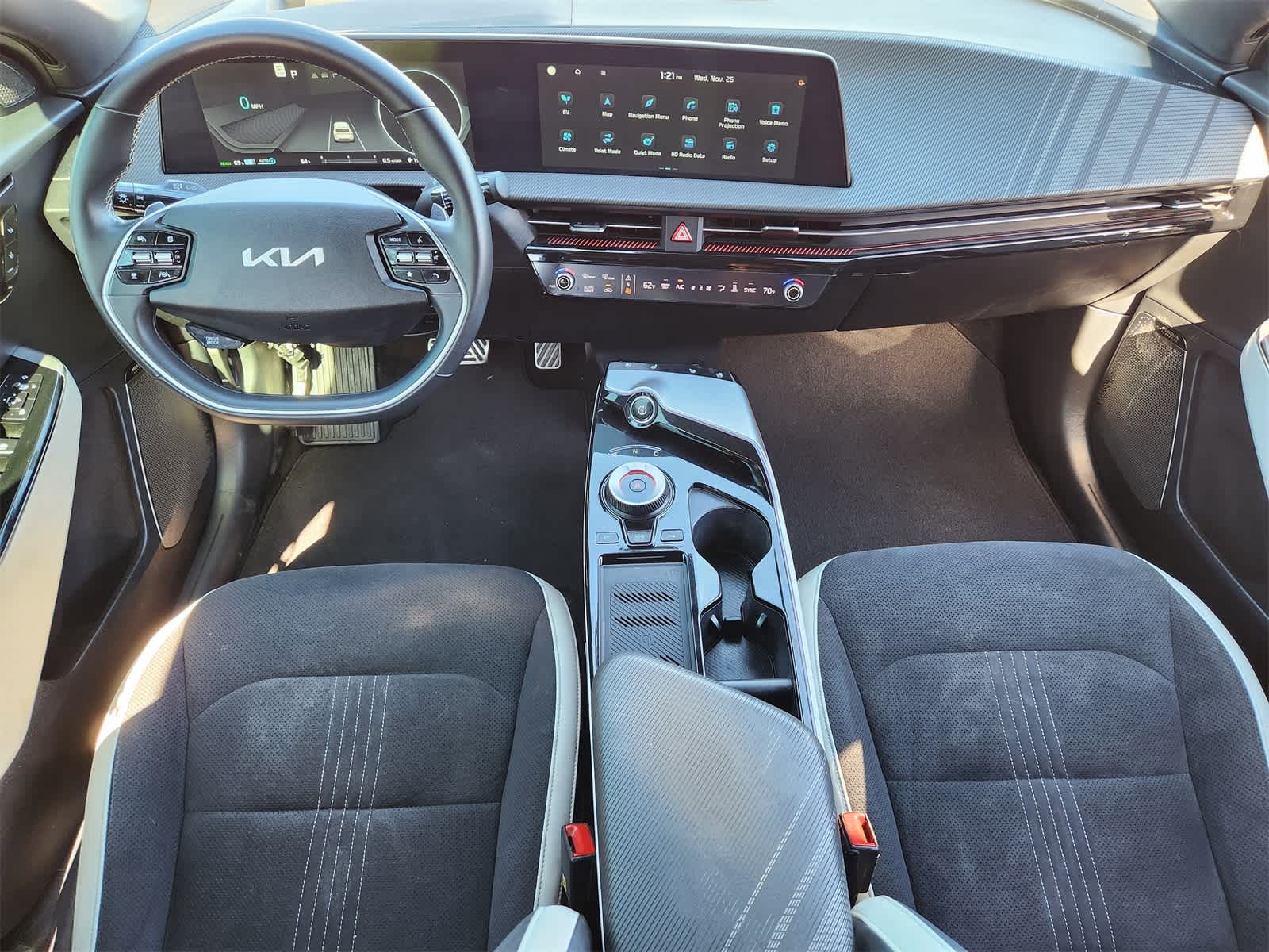 Thumbnail: 2023 Kia EV6 - 26