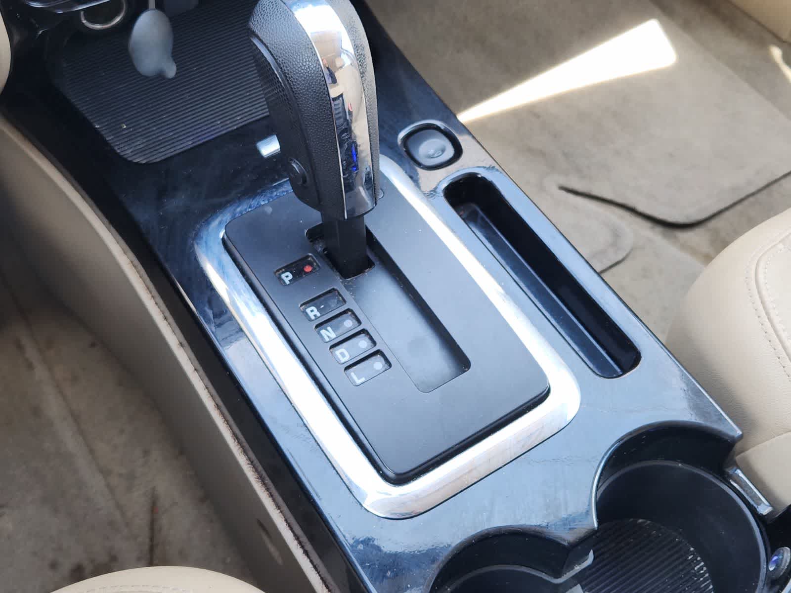 Thumbnail: 2011 Ford Escape - 18