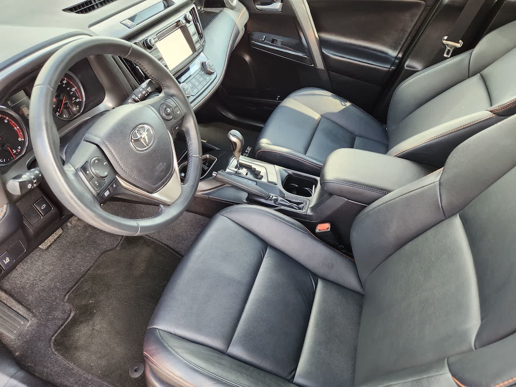 Used 2017 Toyota RAV4 SE SUV