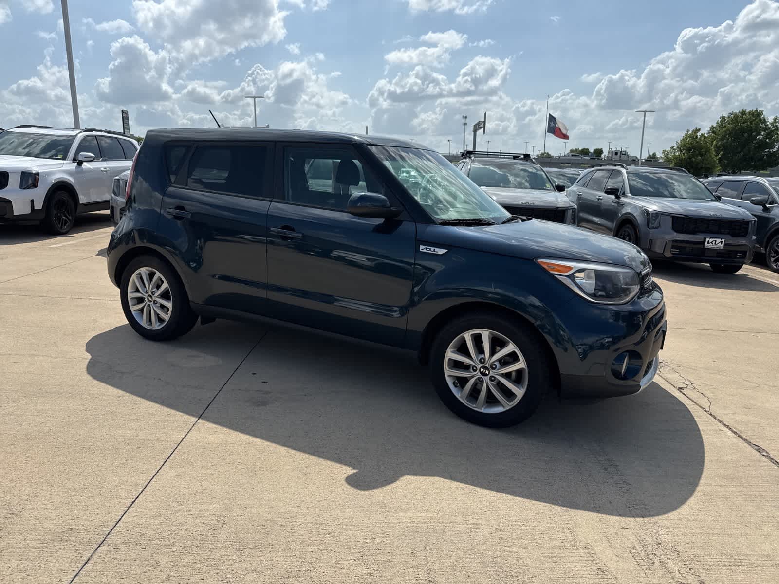 Thumbnail: 2018 Kia Soul - 6