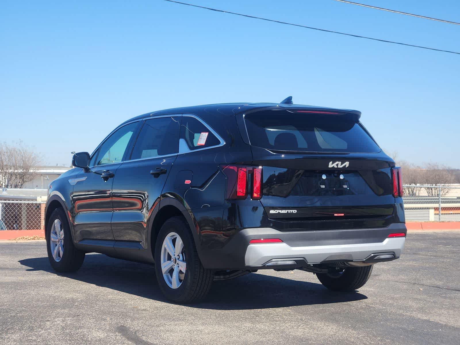 Thumbnail: 2026 Kia Sorento - 5