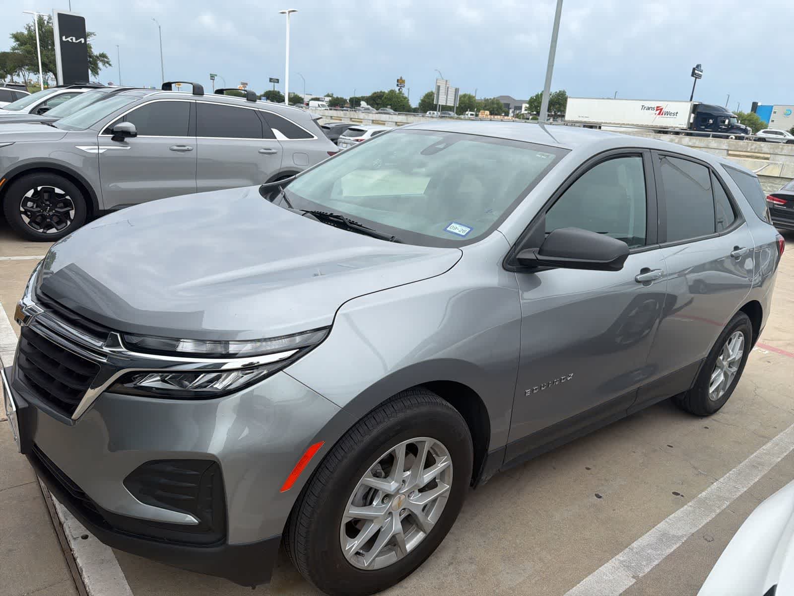 2024 Chevrolet Equinox LS's photo