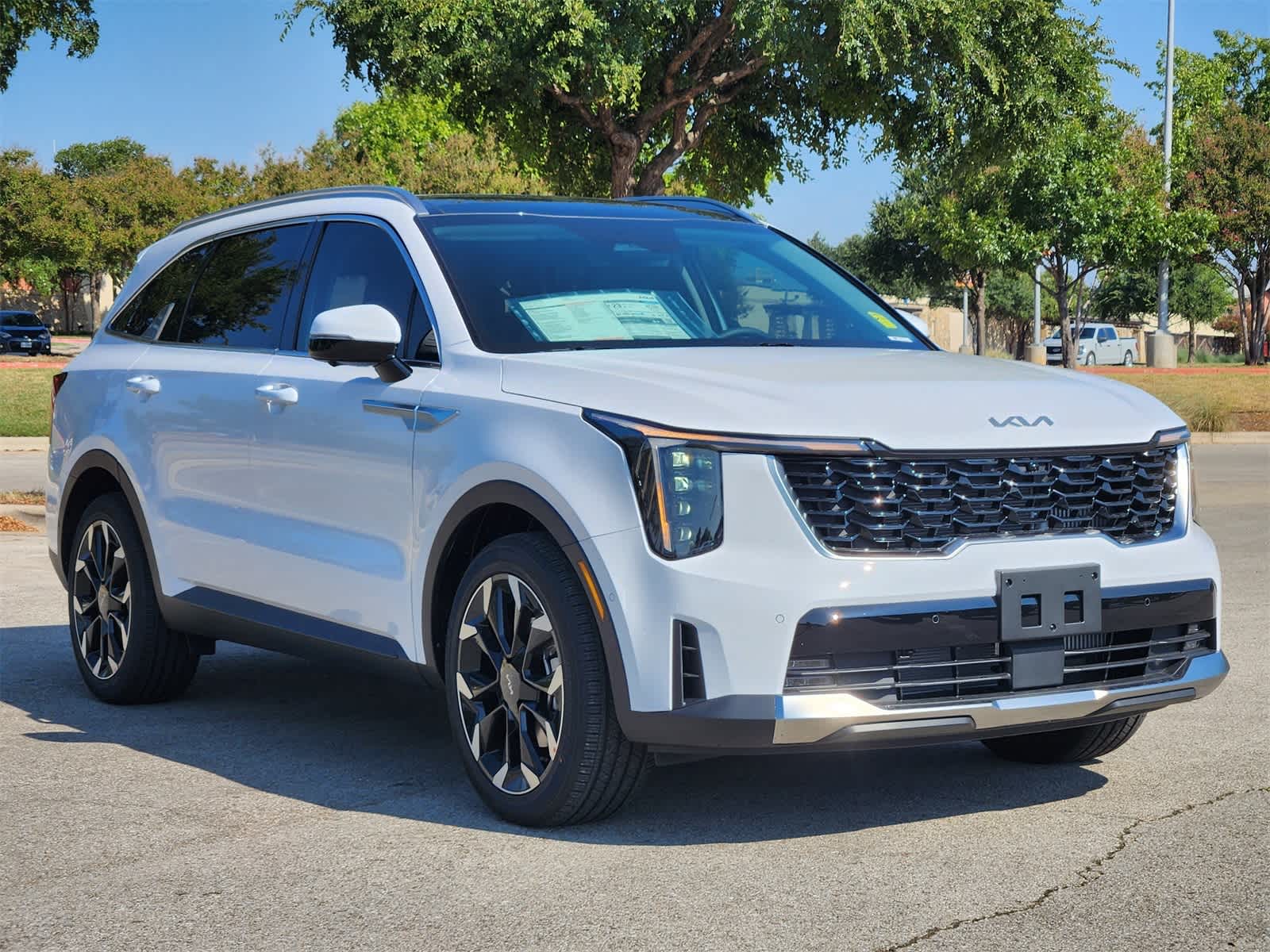 Thumbnail: 2025 Kia Sorento - 3