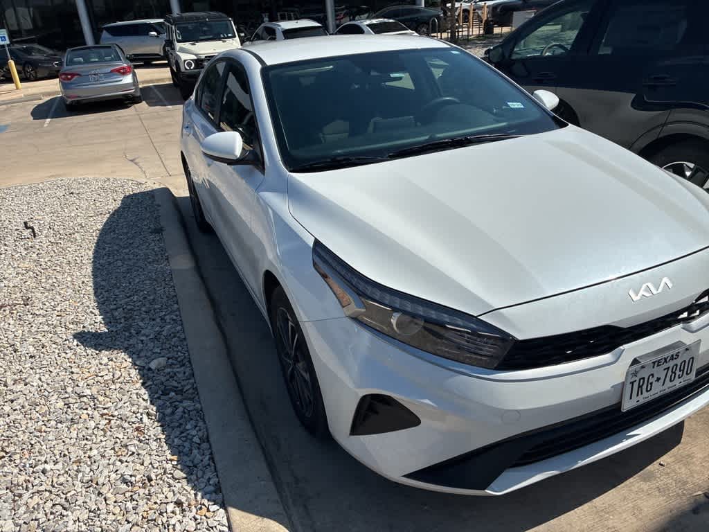 Thumbnail: 2023 Kia Forte - 2
