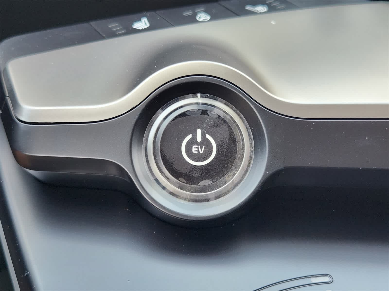 Thumbnail: 2025 Kia EV6 - 18