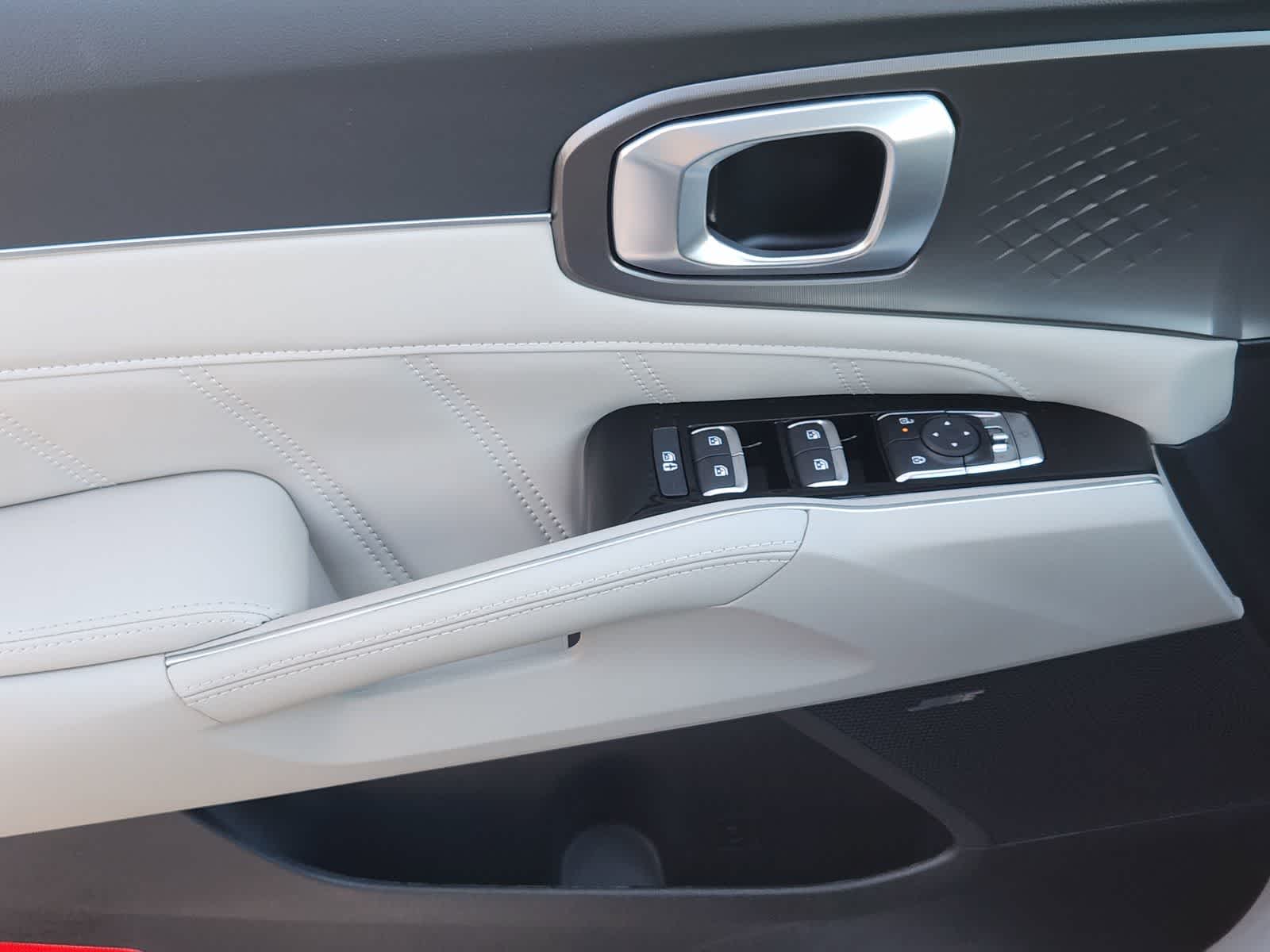 Thumbnail: 2026 Kia Sorento - 19