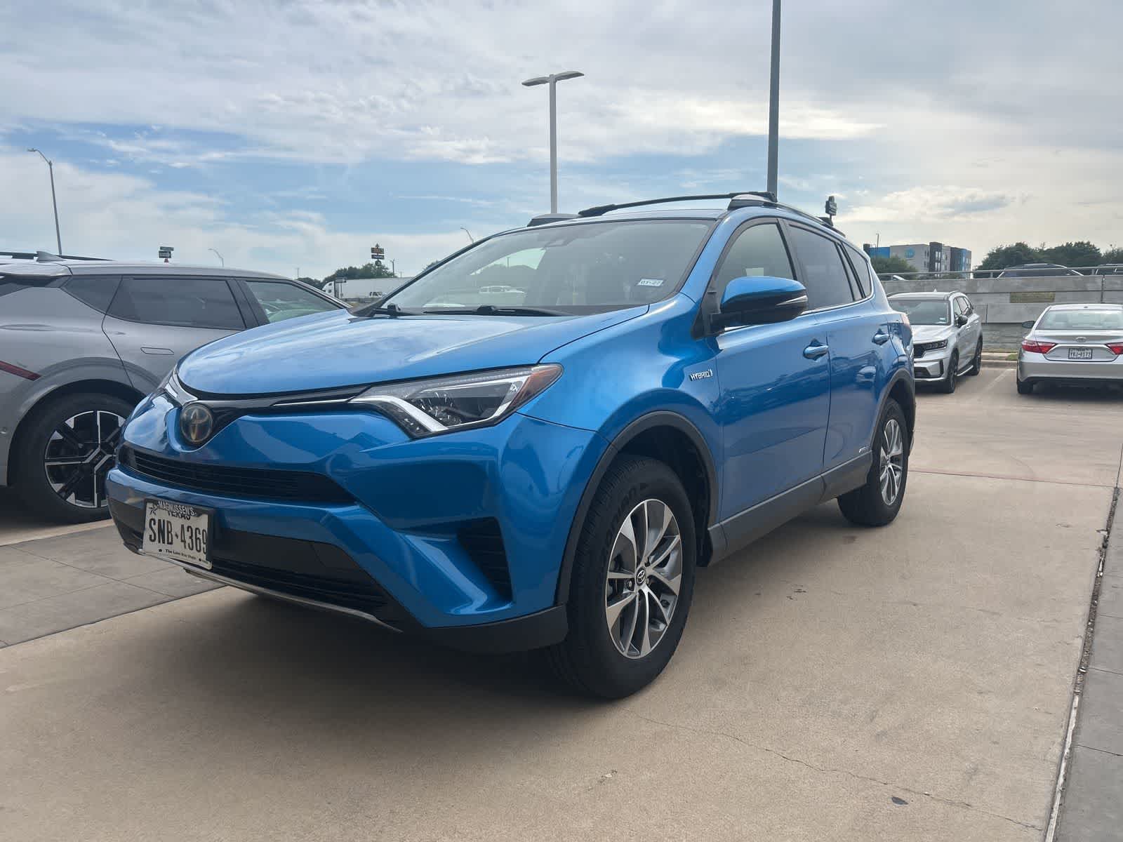 2018 Toyota RAV4 Hybrid LE AWD's photo