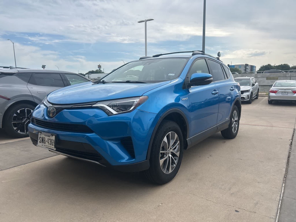 Used 2018 Toyota RAV4 Hybrid LE SUV