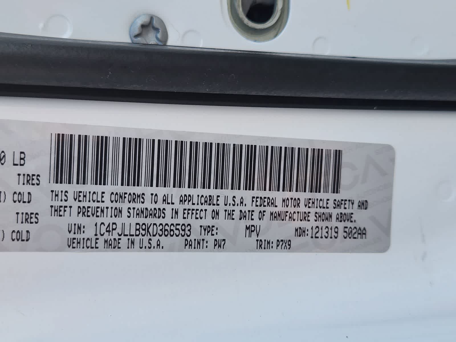 Thumbnail: 2019 Jeep Cherokee - 32