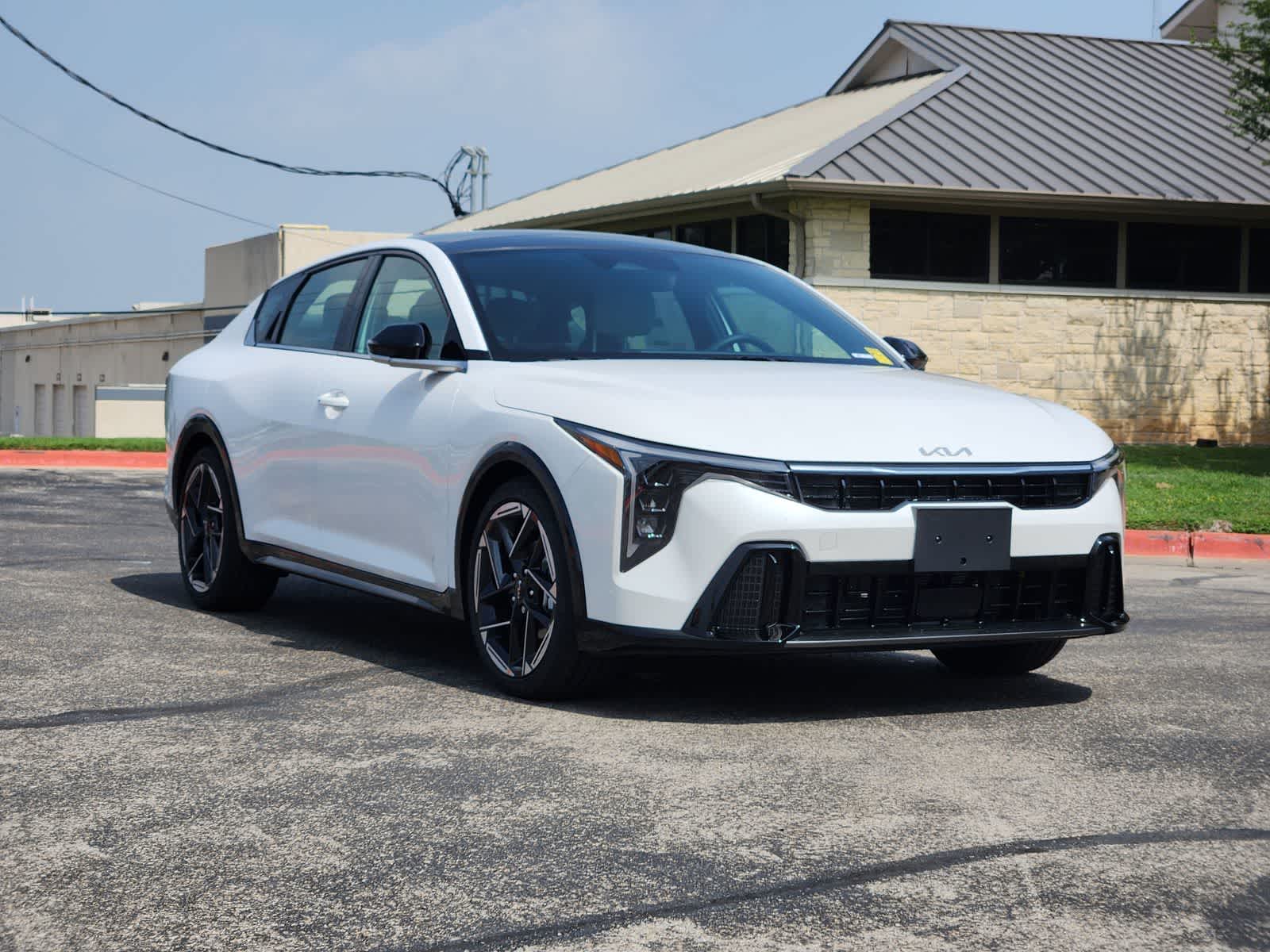Thumbnail: 2026 Kia K4 - 3