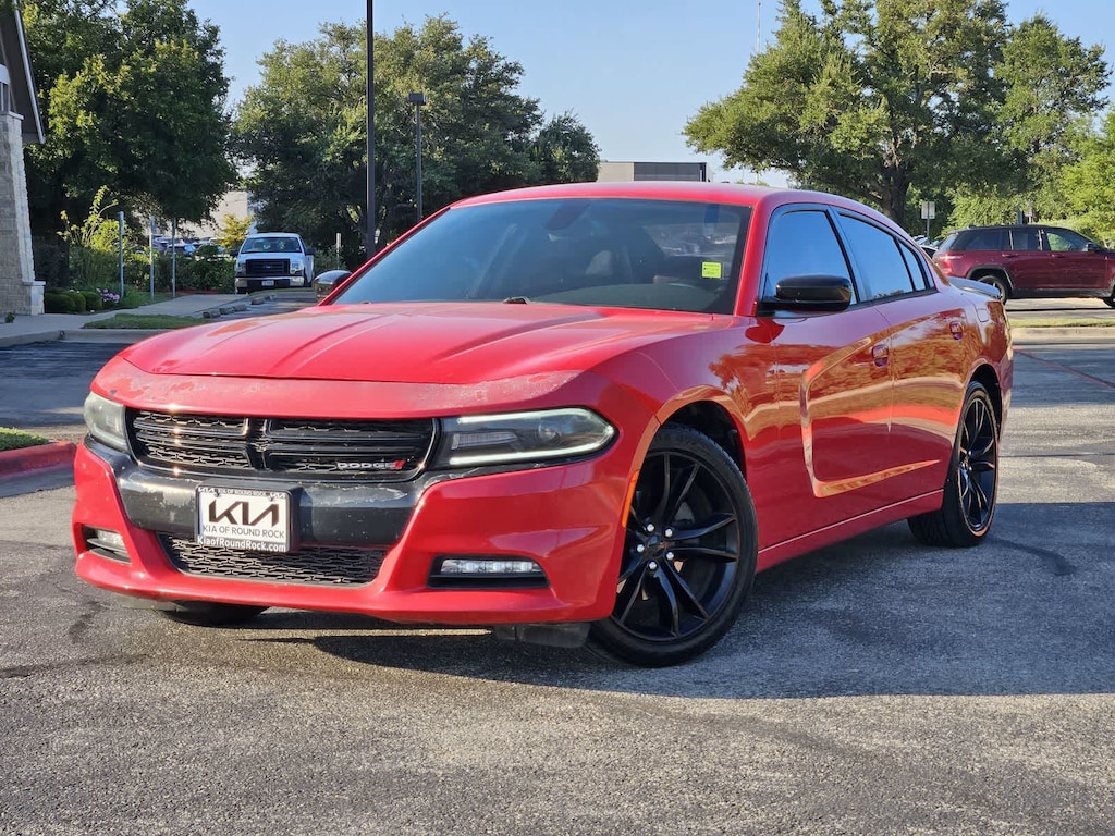 Used 2016 Dodge Charger SXT Sedan