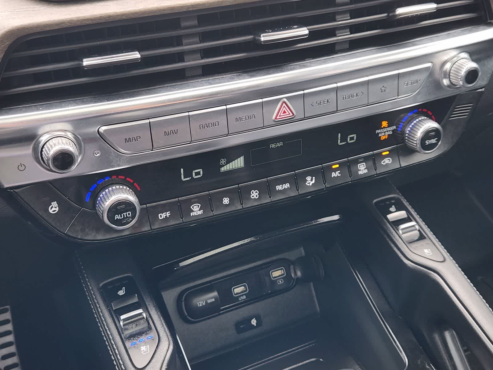 Thumbnail: 2021 Kia Telluride - 19