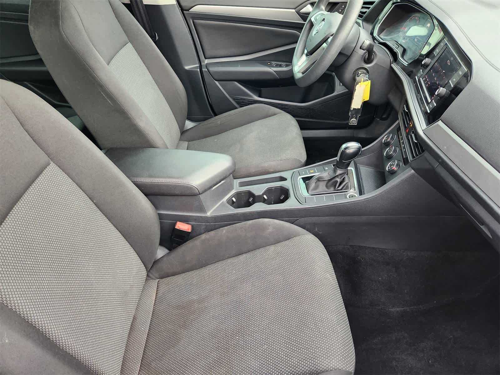 Thumbnail: 2019 Volkswagen Jetta - 13