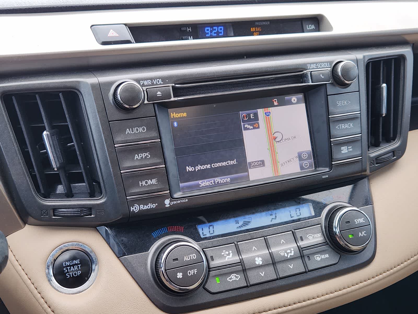 Thumbnail: 2015 Toyota RAV4 - 17