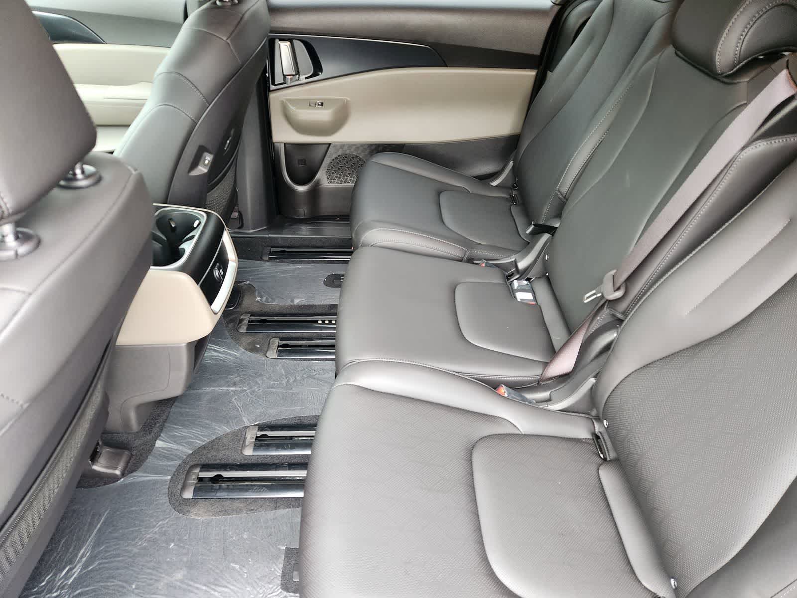 Thumbnail: 2026 Kia Carnival - 21