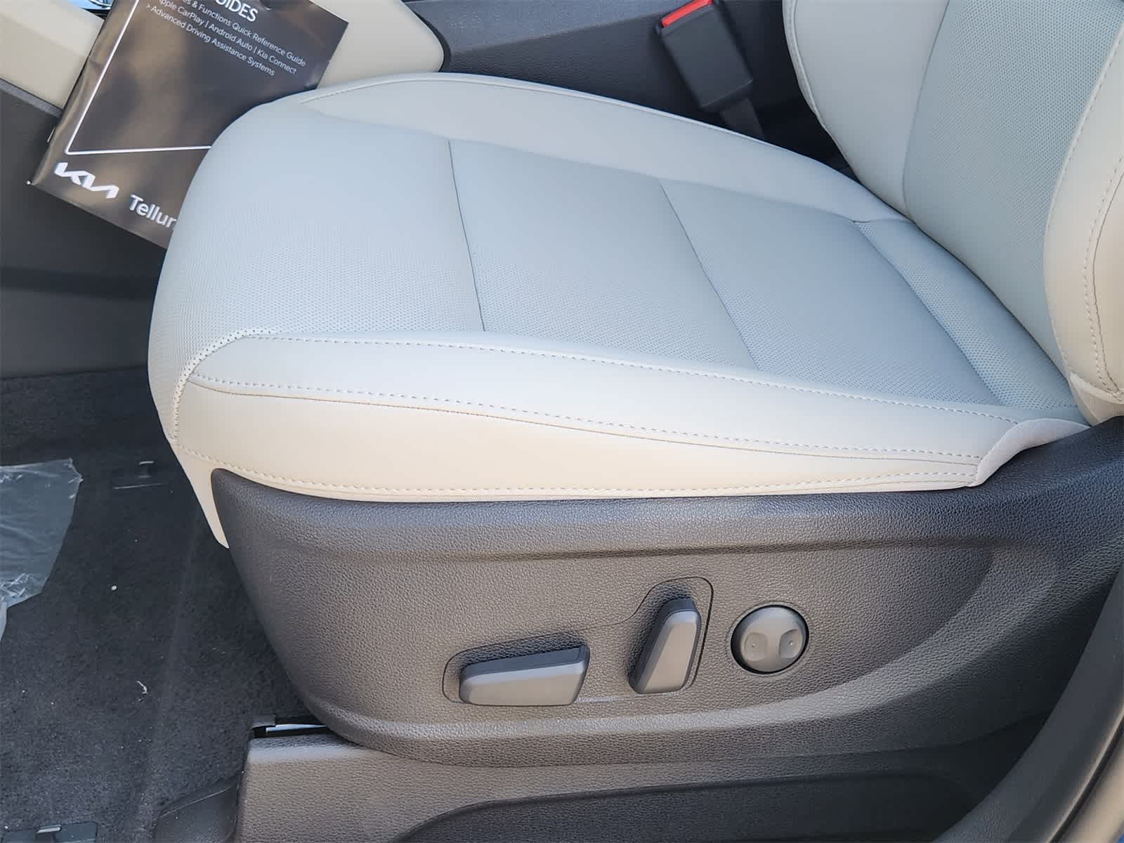 Thumbnail: 2025 Kia Telluride - 21