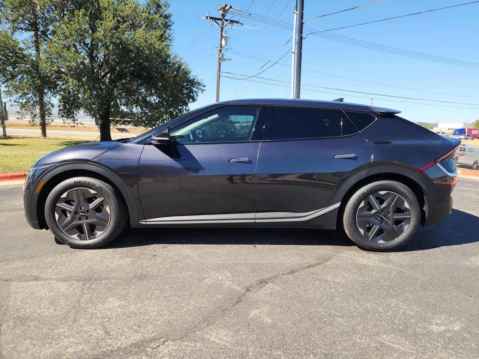 Thumbnail: 2025 Kia EV6 - 4