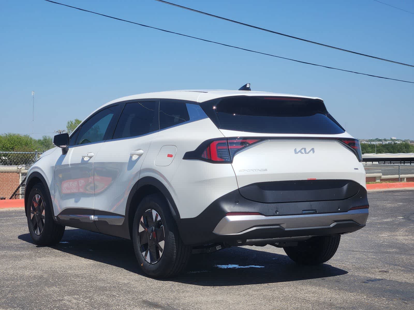 Thumbnail: 2026 Kia Sportage - 6