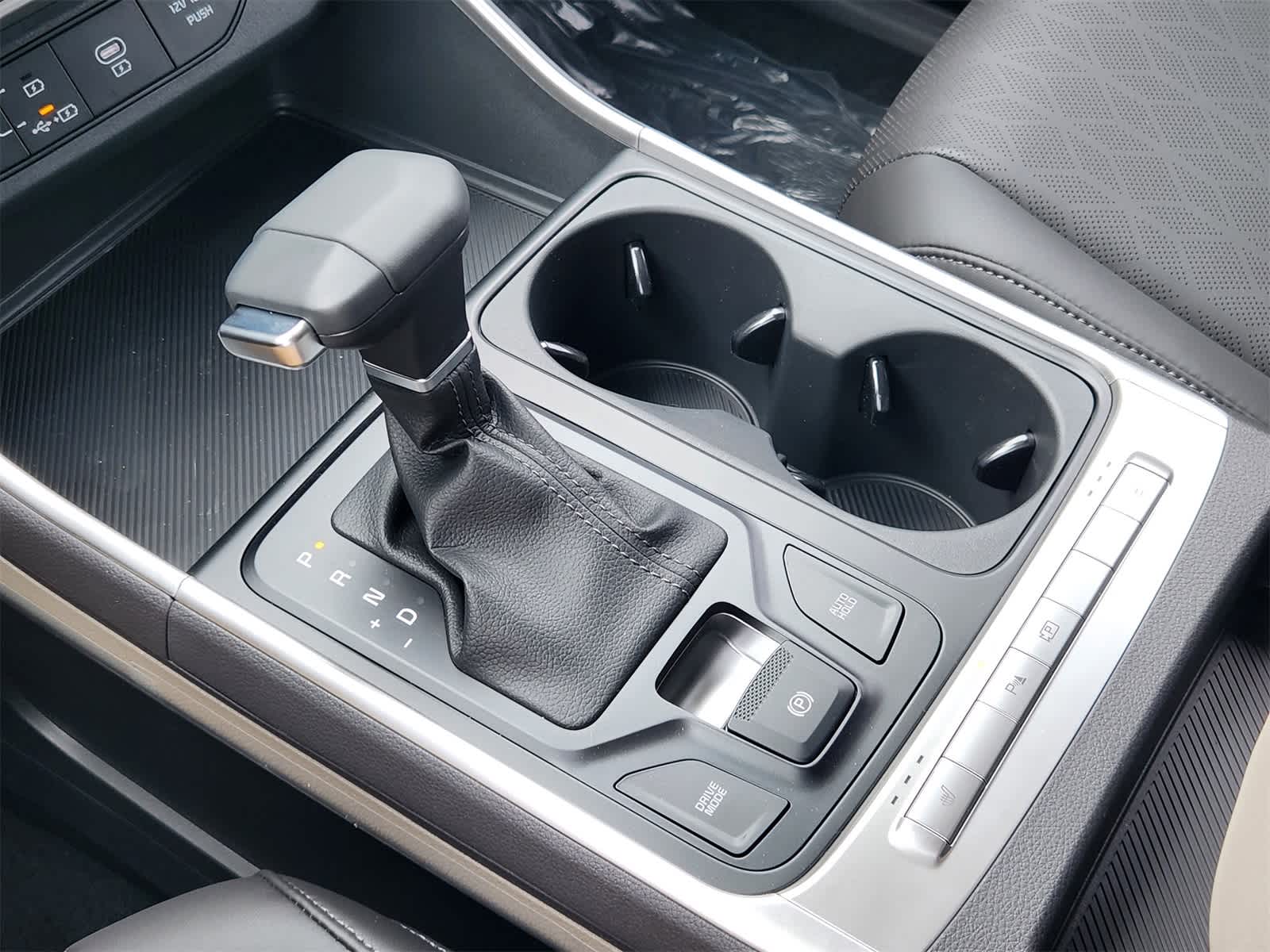 Thumbnail: 2026 Kia Carnival - 16