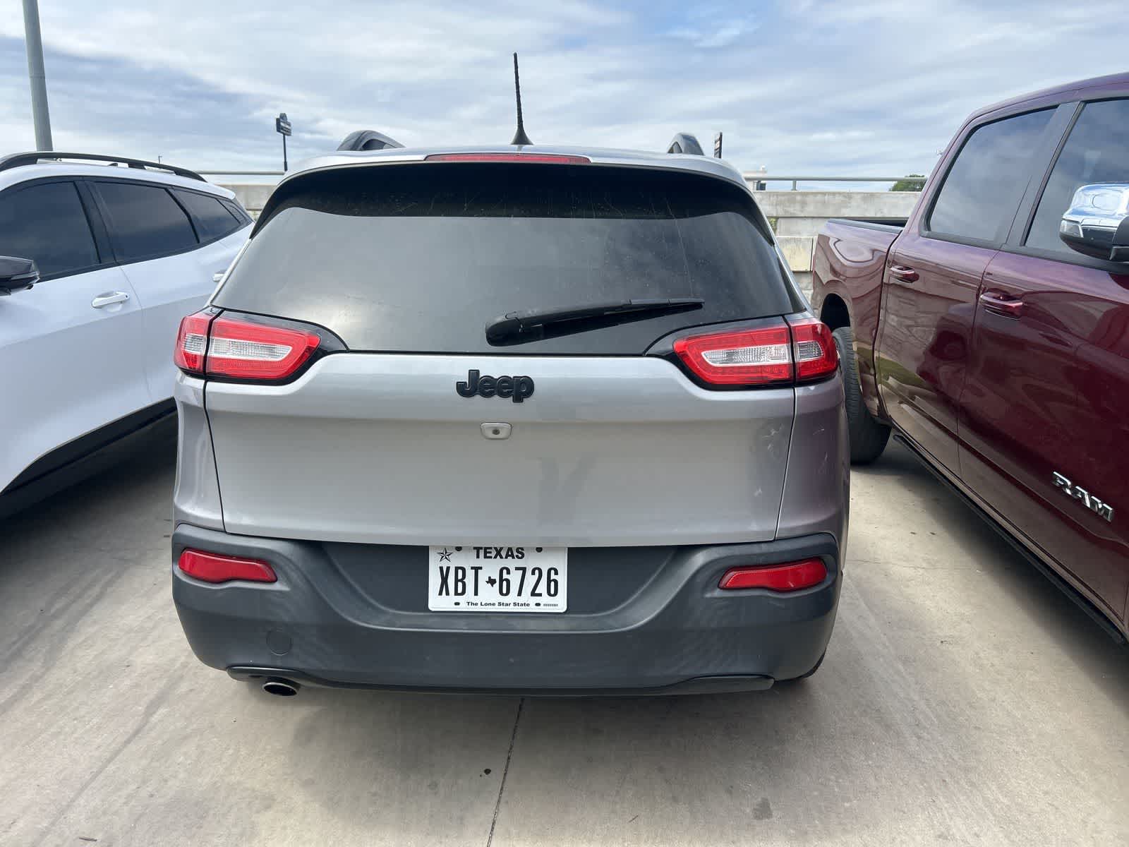 Thumbnail: 2016 Jeep Cherokee - 5