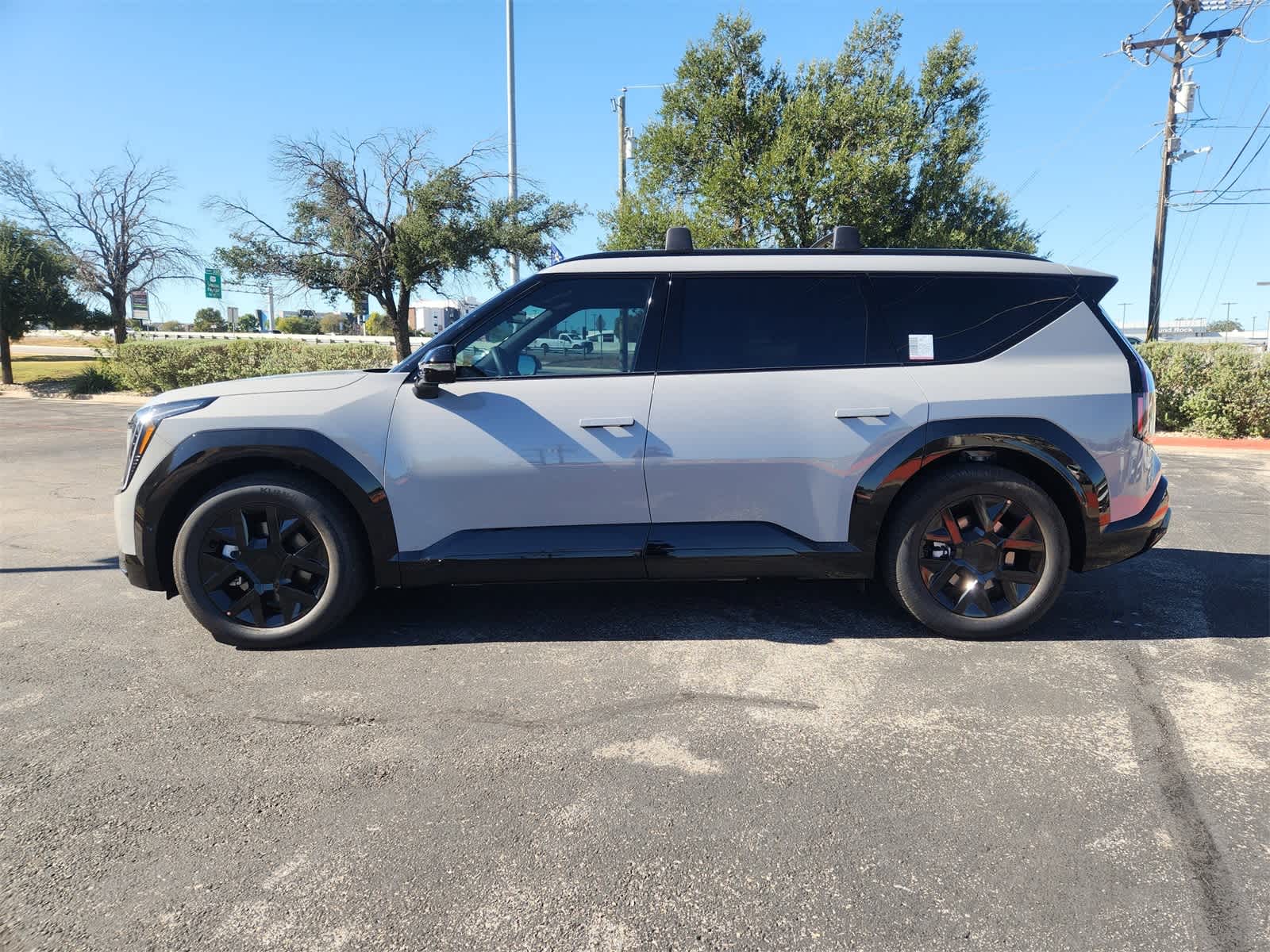 Thumbnail: 2026 Kia EV9 - 3