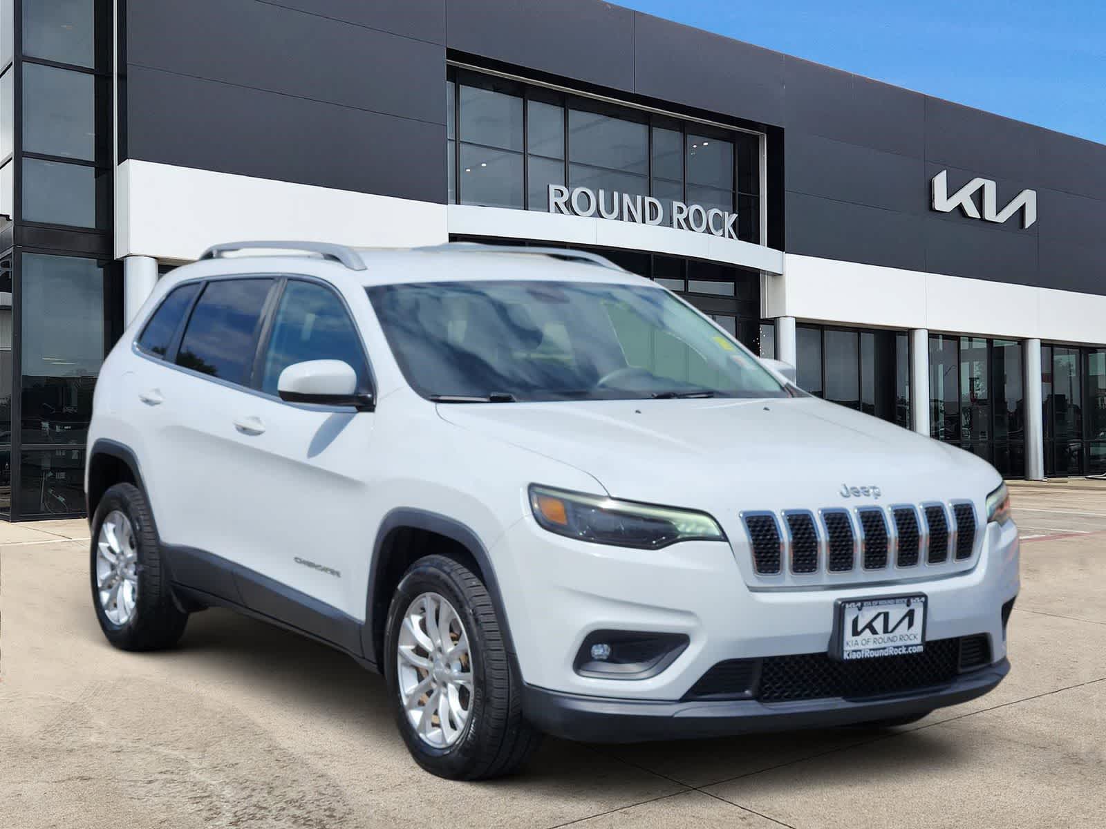 Thumbnail: 2019 Jeep Cherokee - 3