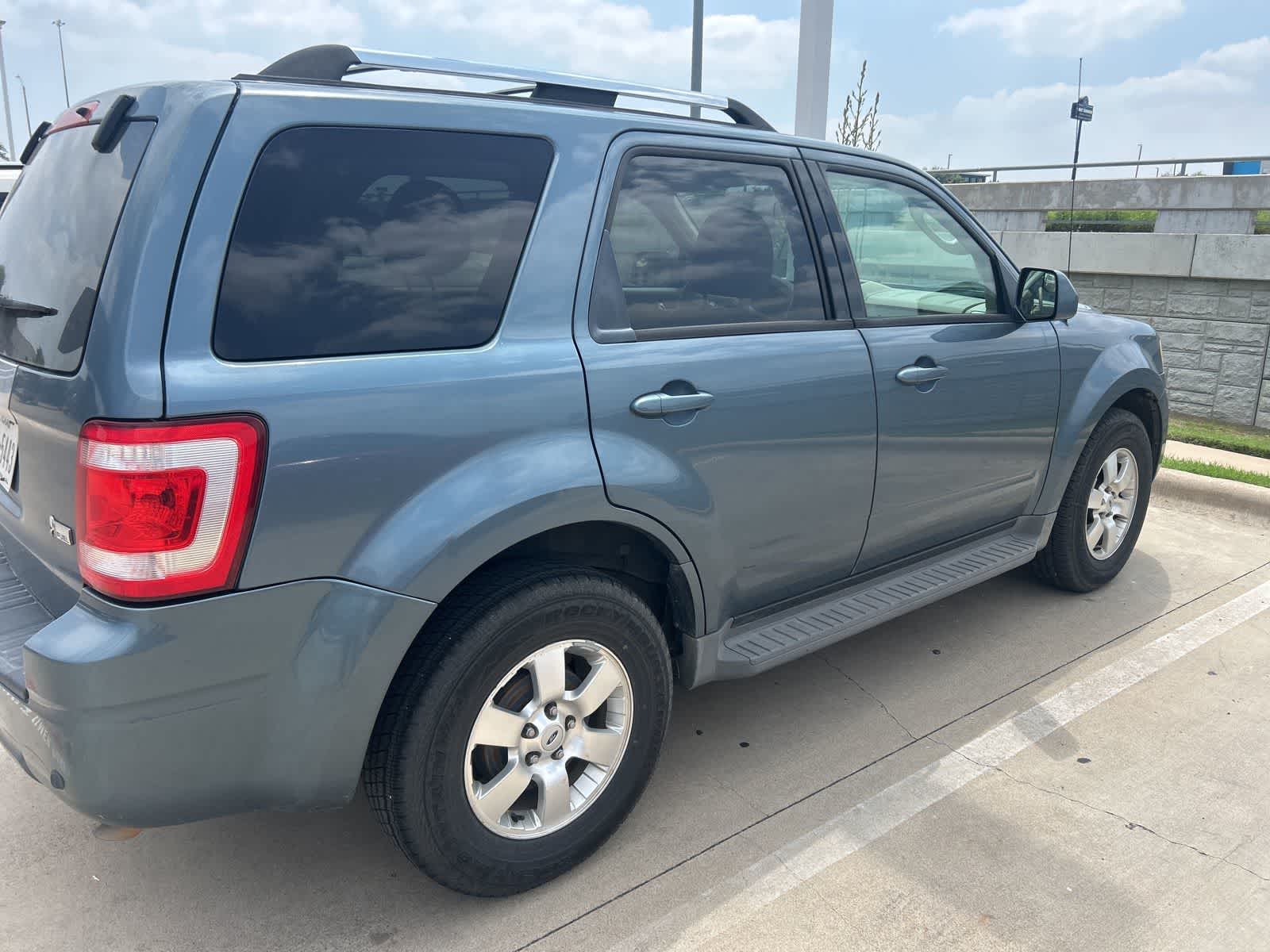 Thumbnail: 2011 Ford Escape - 15