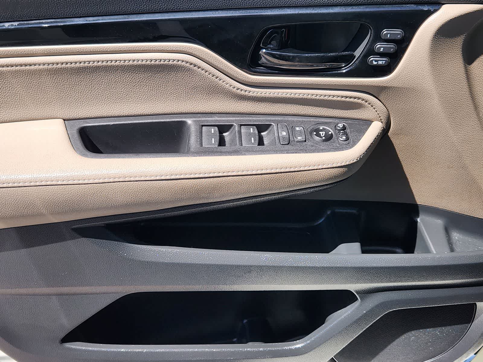Thumbnail: 2018 Honda Odyssey - 22