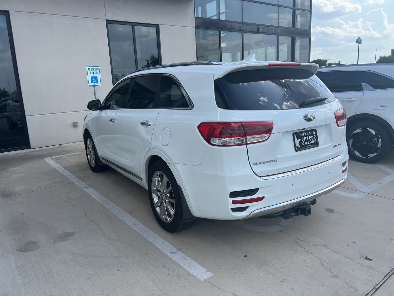 Thumbnail: 2016 Kia Sorento - 7