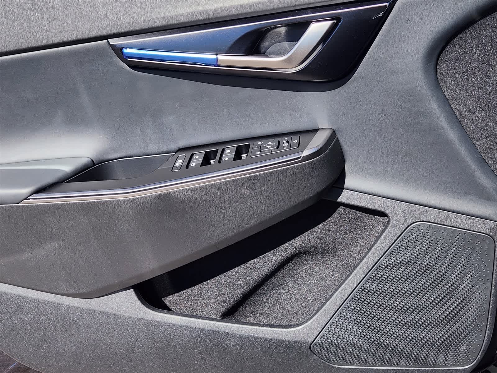 Thumbnail: 2025 Kia EV6 - 18