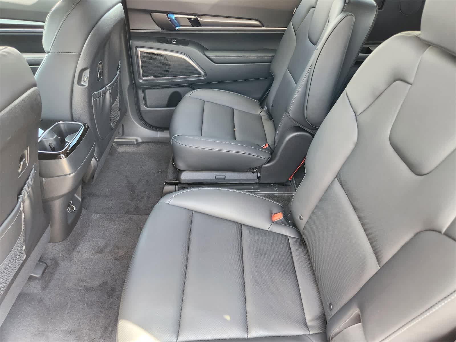 Thumbnail: 2025 Kia Telluride - 22