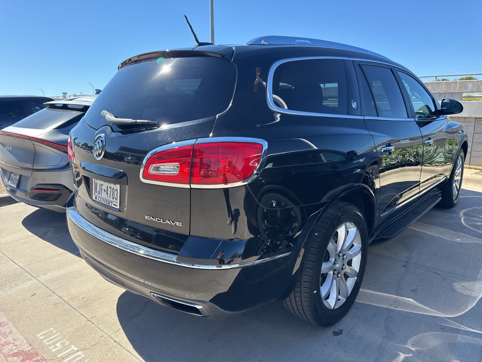 2017 Buick Enclave Premium photo 3