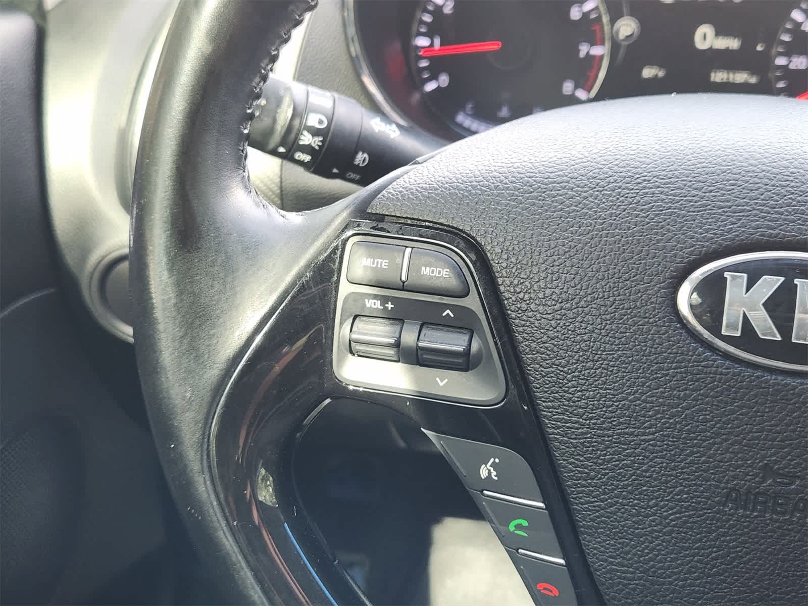 Thumbnail: 2017 Kia Forte - 27