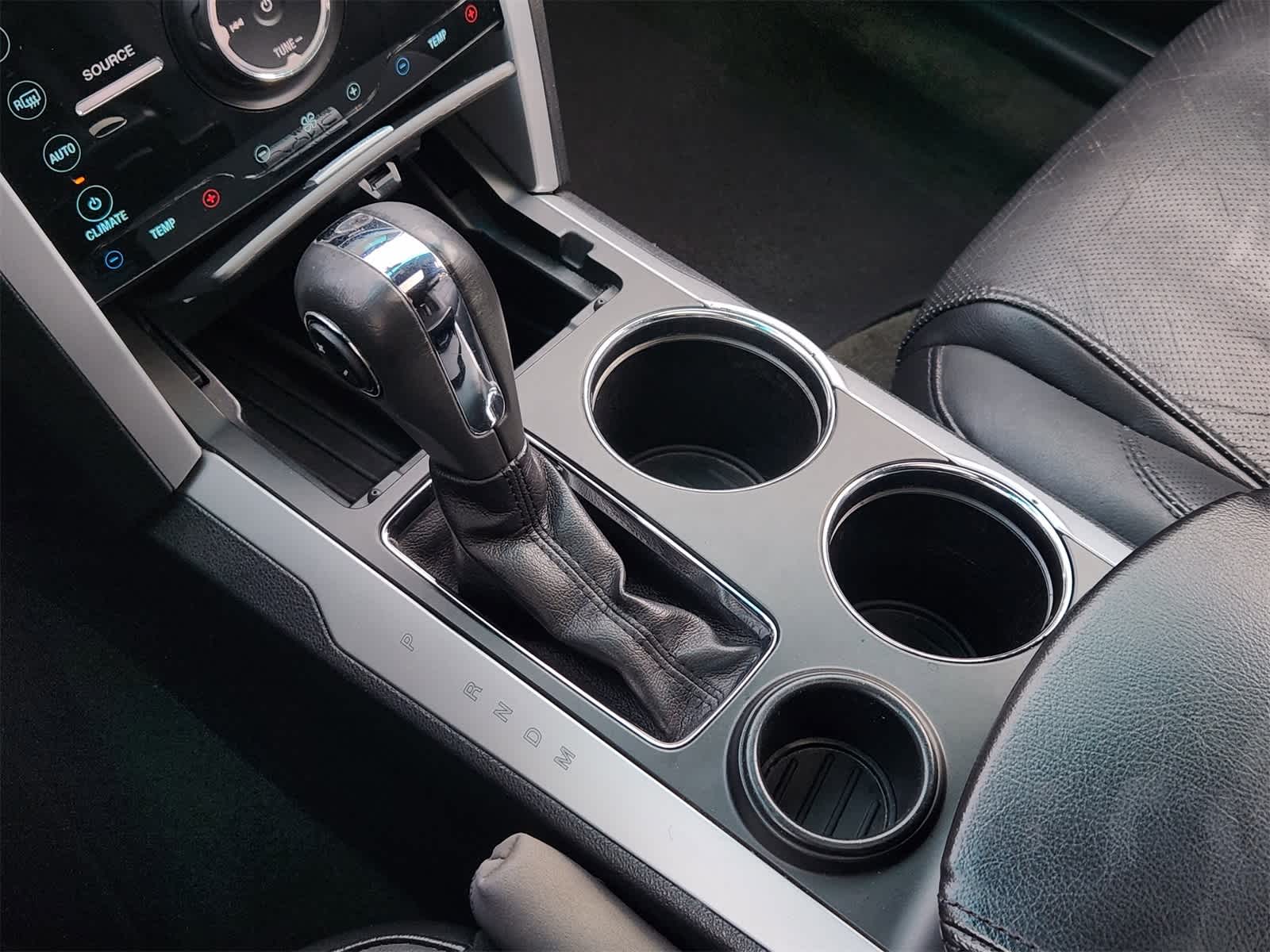 Thumbnail: 2014 Ford Explorer - 20