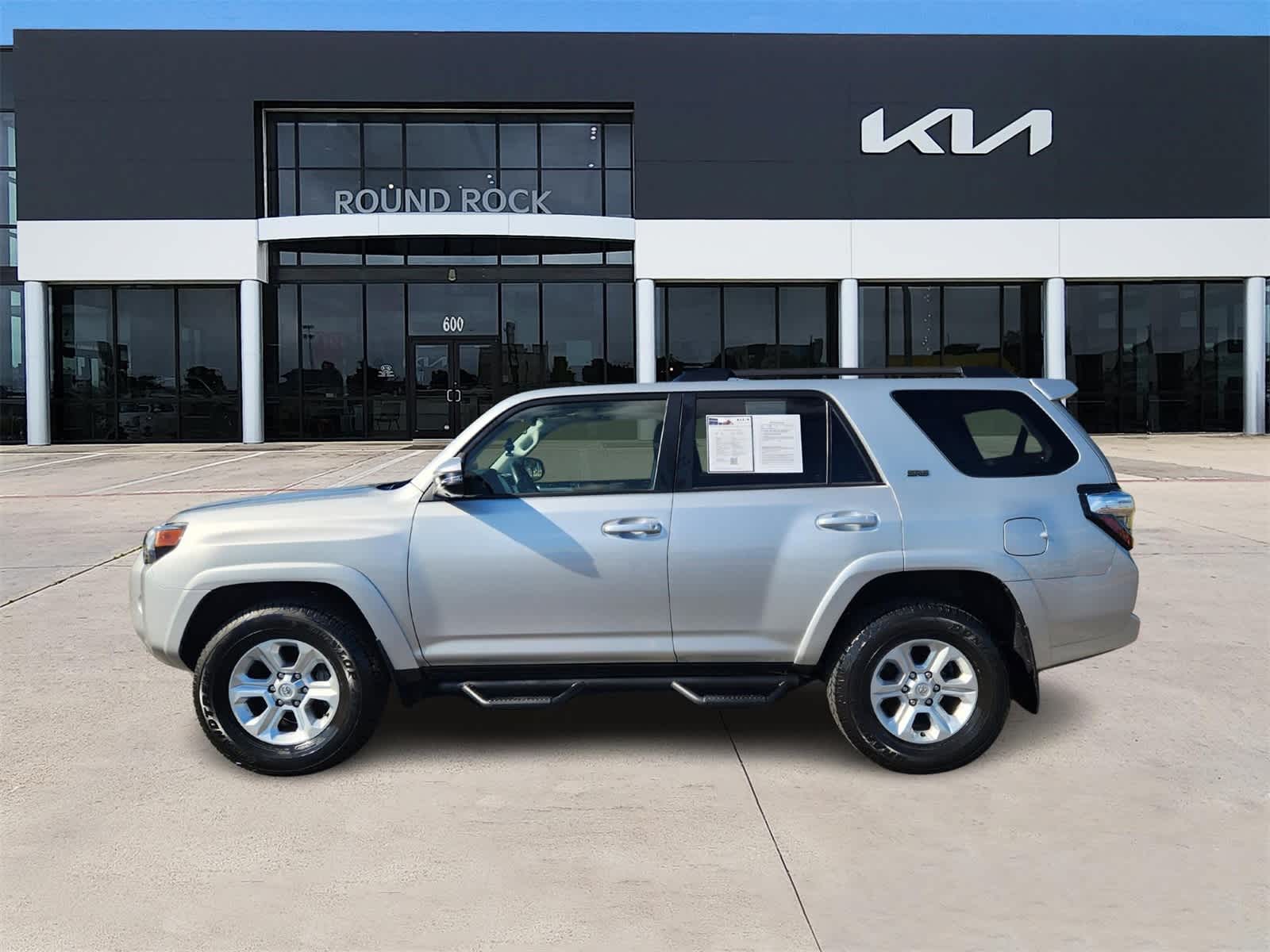 Thumbnail: 2022 Toyota 4Runner - 4