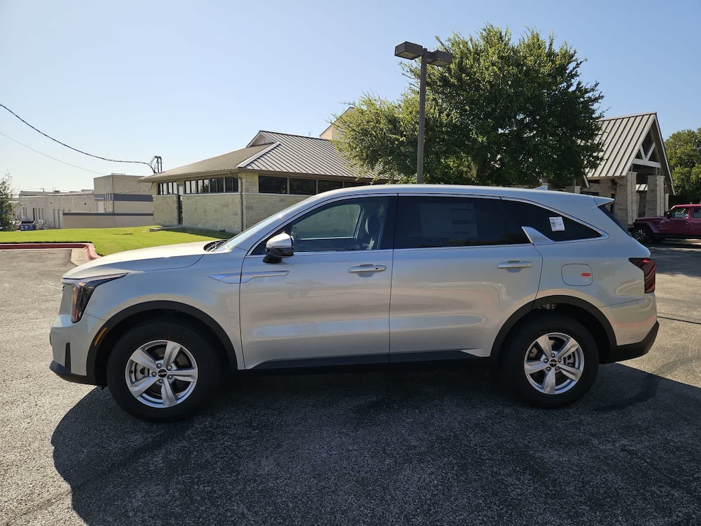 New 2026 Kia Sorento LX SUV
