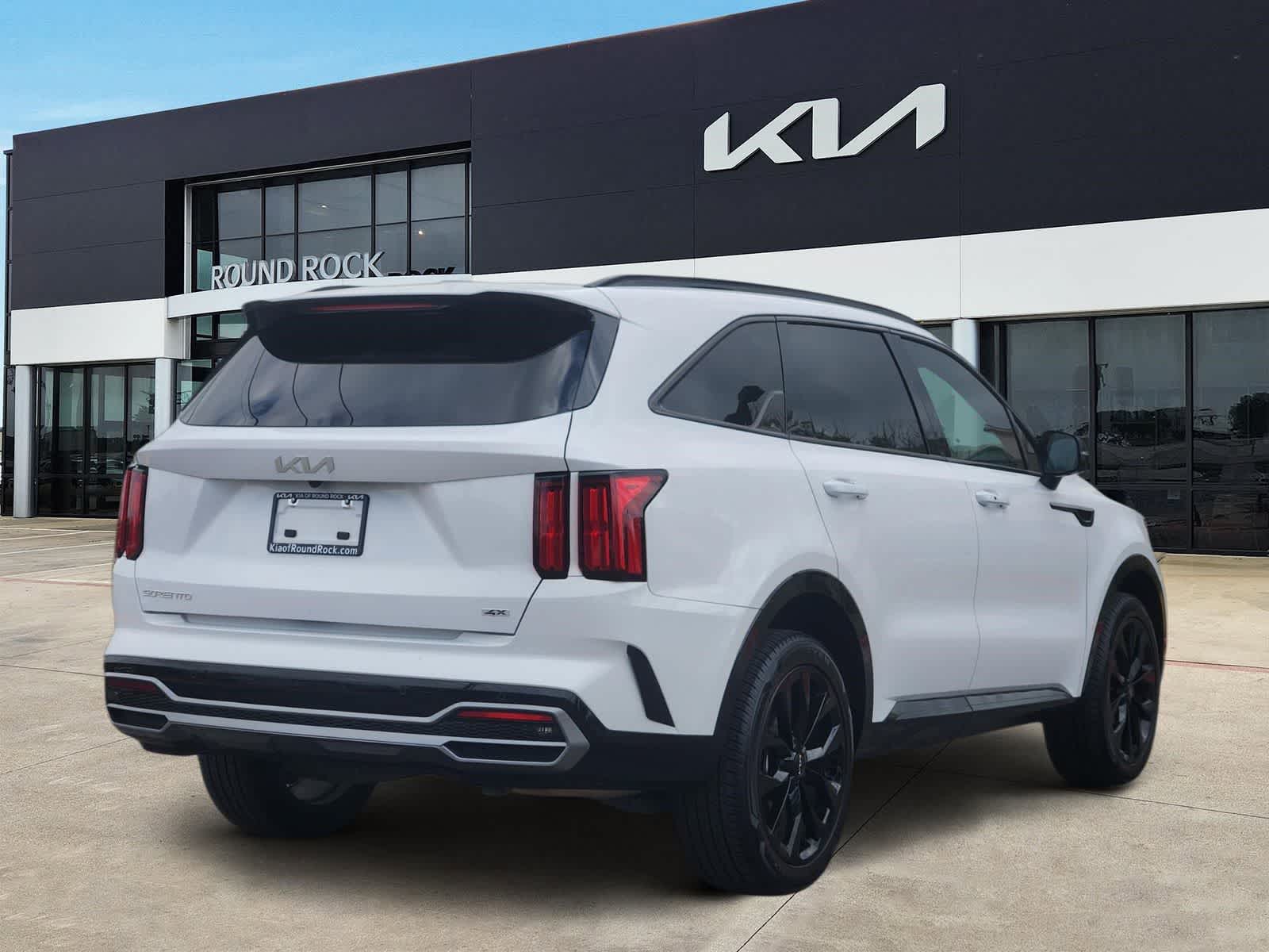 Thumbnail: 2023 Kia Sorento - 5