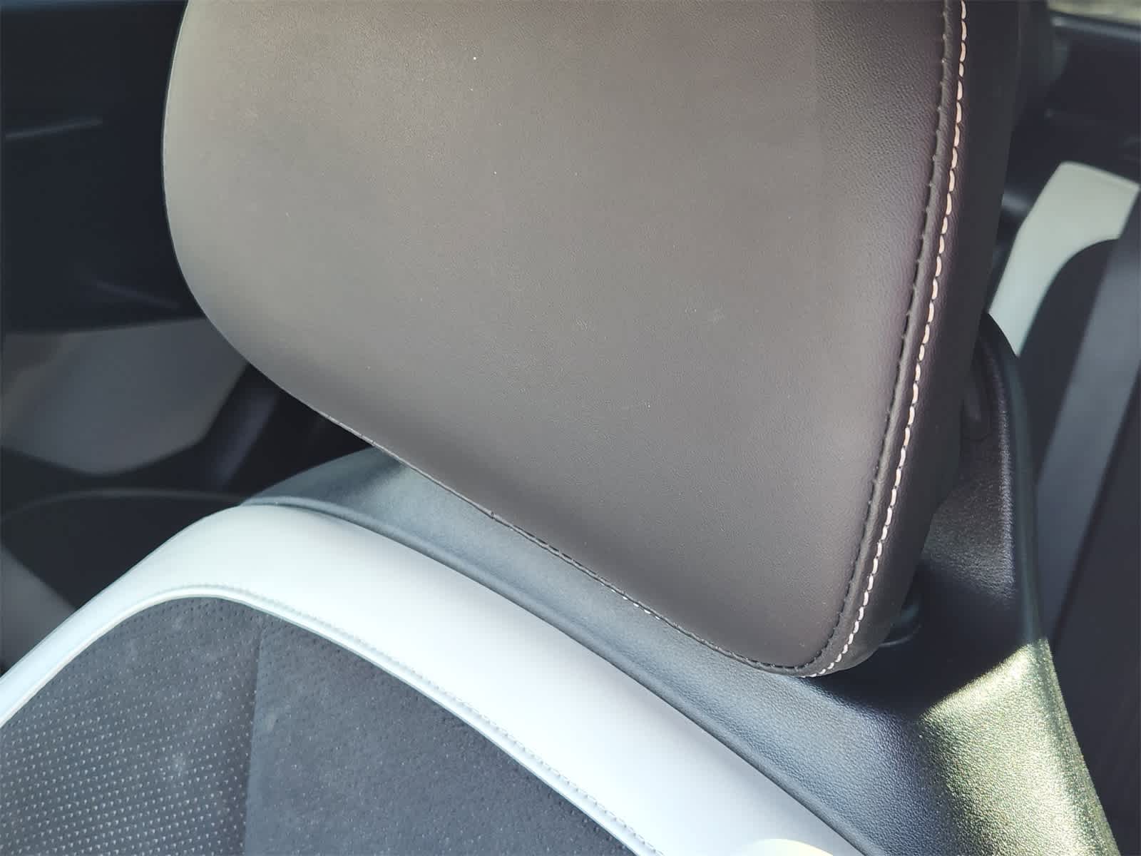 Thumbnail: 2023 Kia EV6 - 15