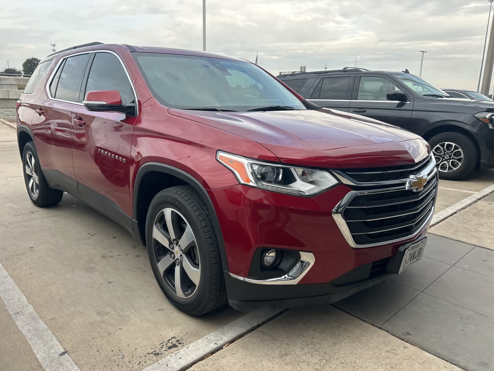 Thumbnail: 2020 Chevrolet Traverse - 3