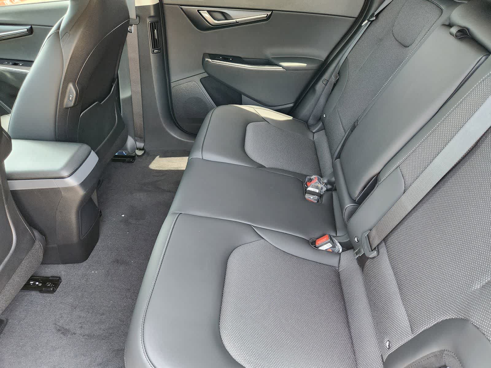 Thumbnail: 2025 Kia EV6 - 22