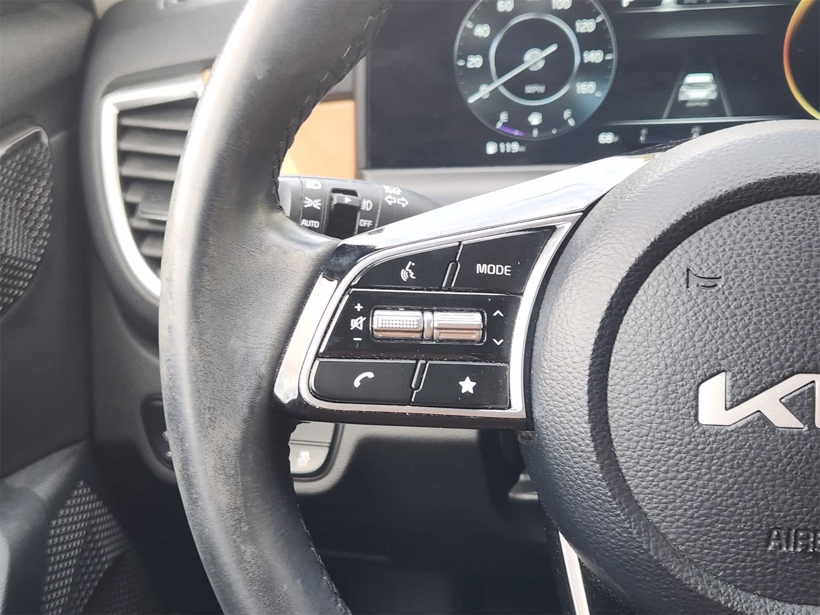 Thumbnail: 2024 Kia Seltos - 25