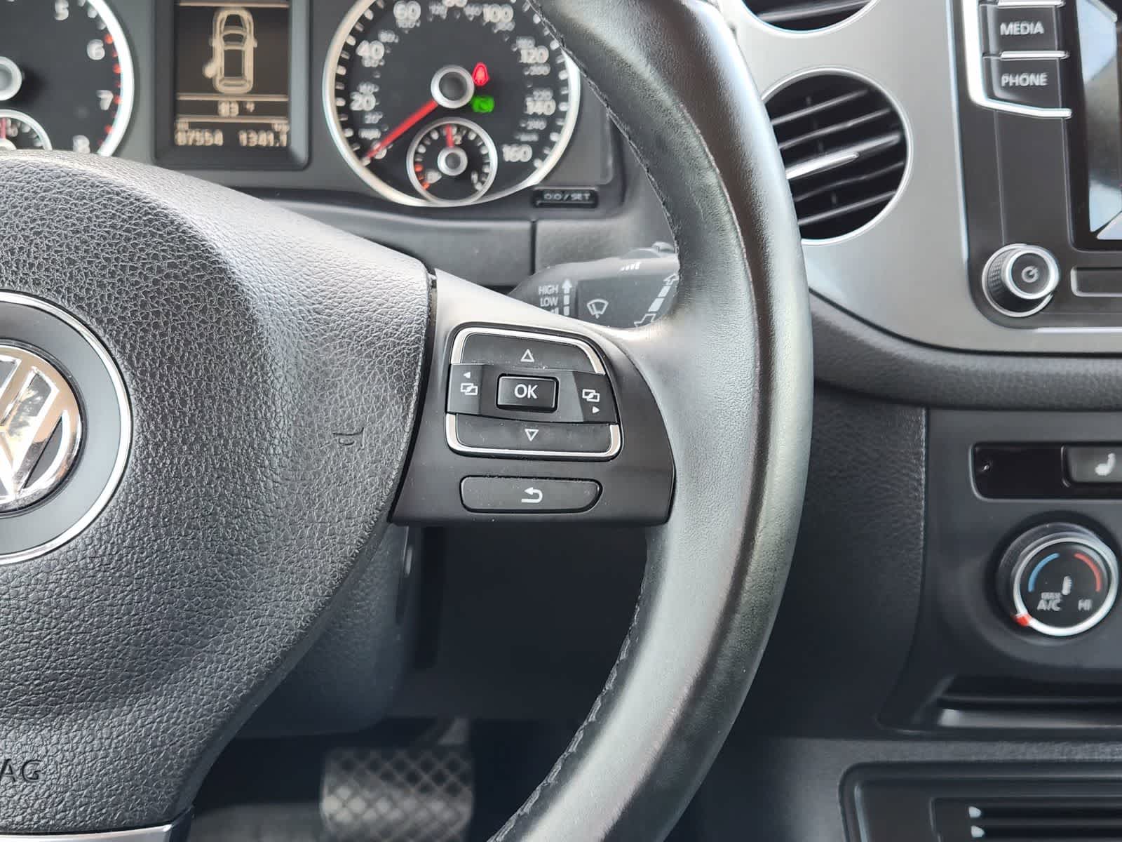 Thumbnail: 2016 Volkswagen Tiguan - 27