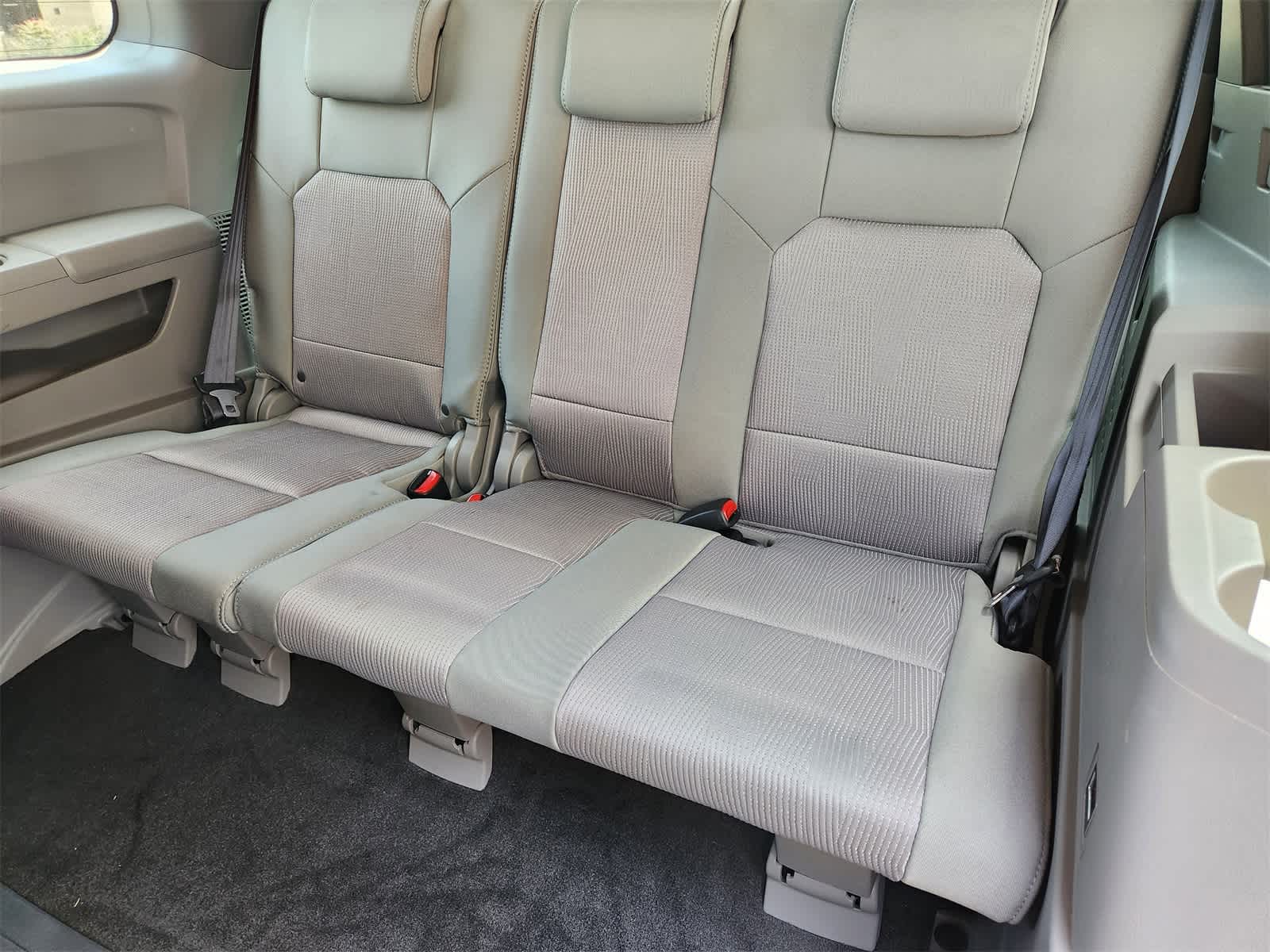 Thumbnail: 2010 Honda Pilot - 28