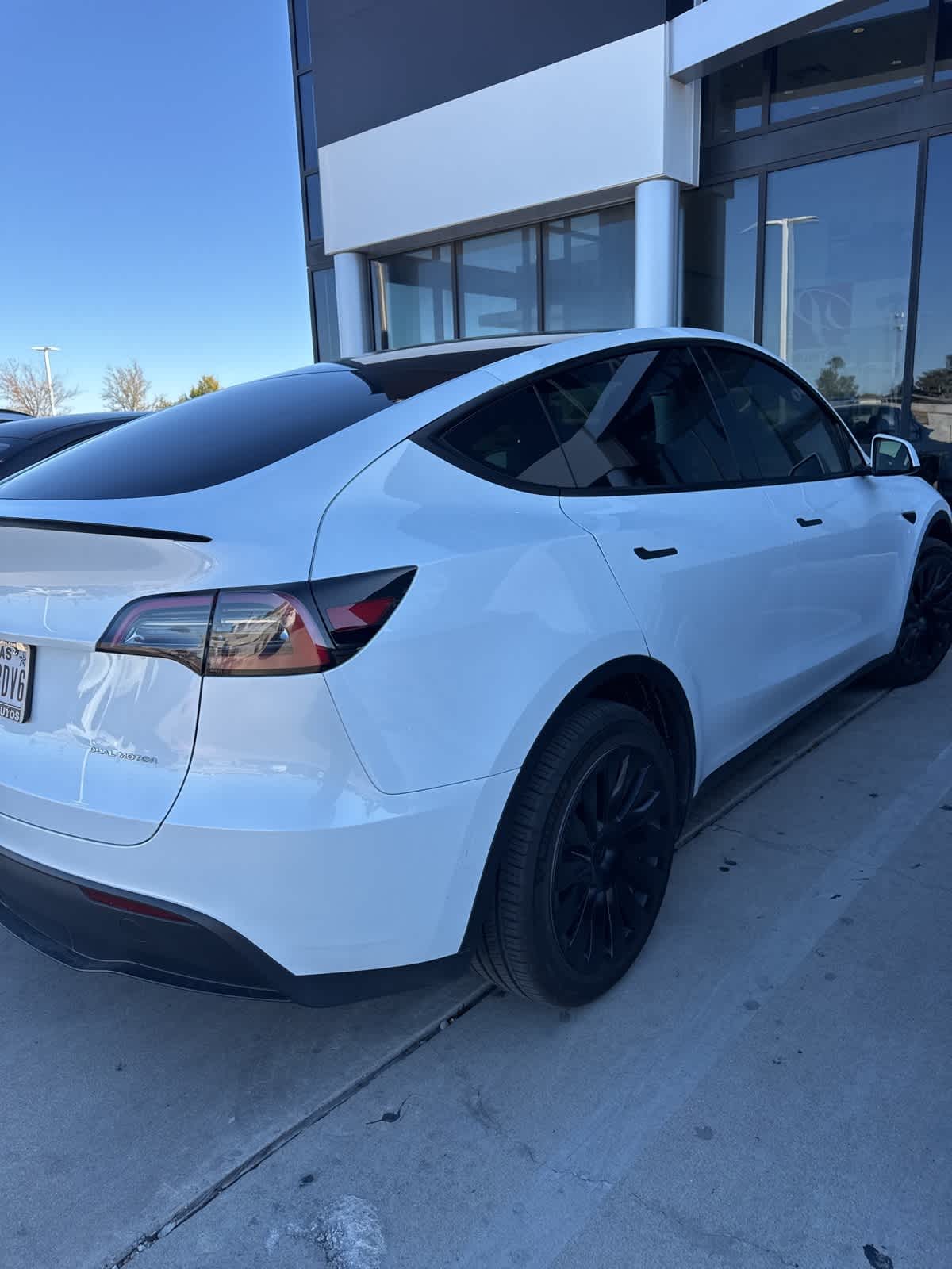 2023 Tesla Model Y Long Range photo 4