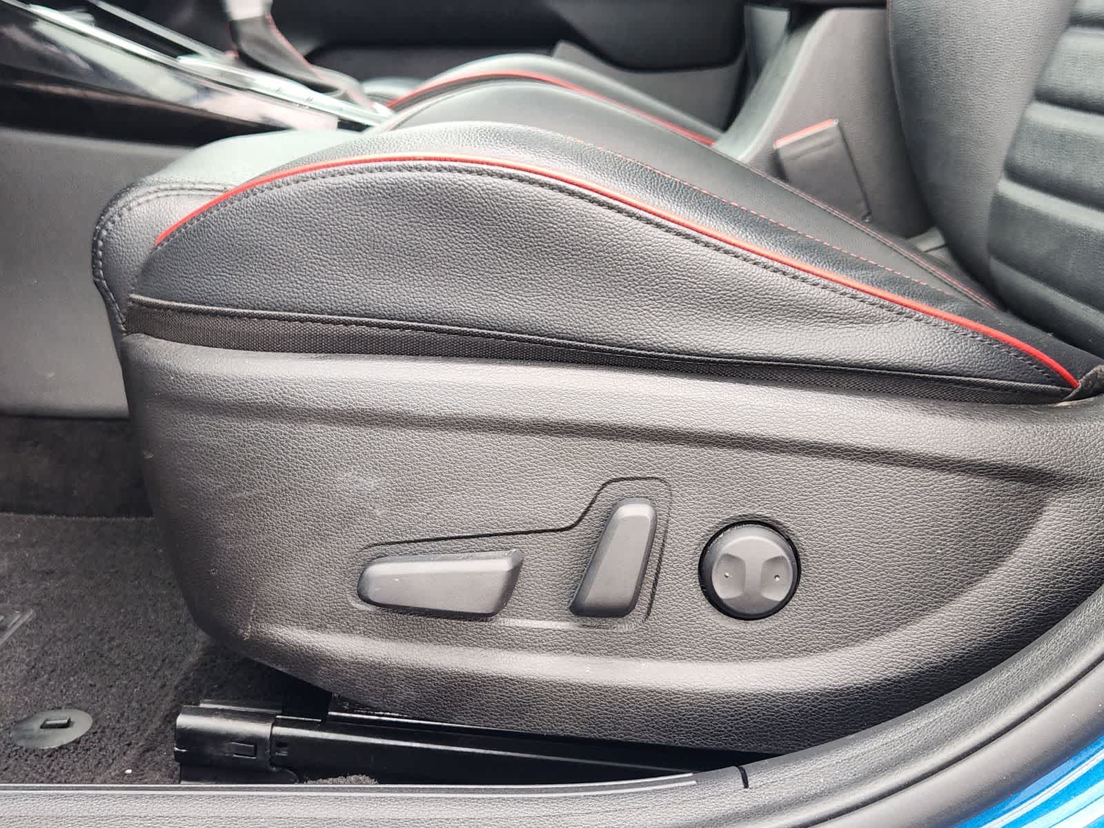 Thumbnail: 2023 Kia Forte - 24