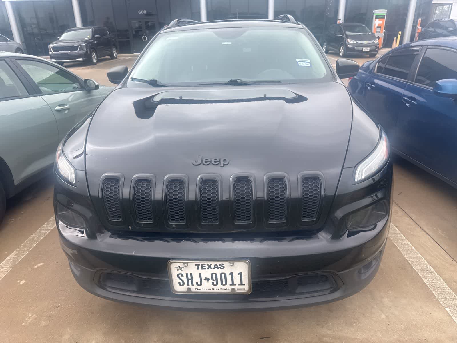 Thumbnail: 2017 Jeep Cherokee - 4