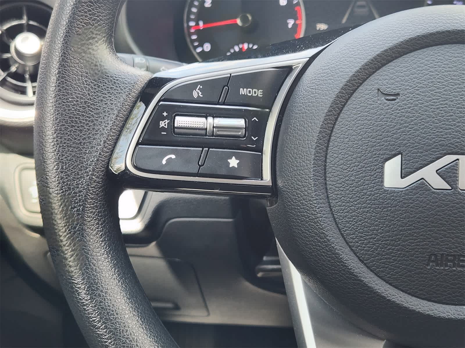 2024 Kia Forte LXS 24