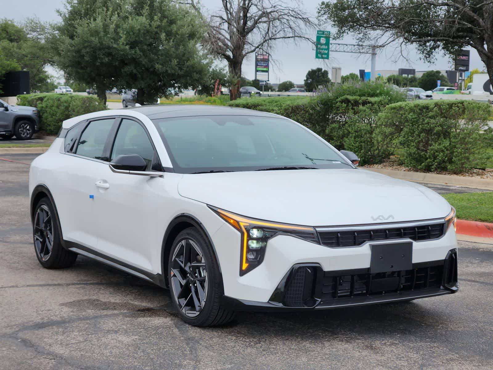 Thumbnail: 2026 Kia K4 - 3