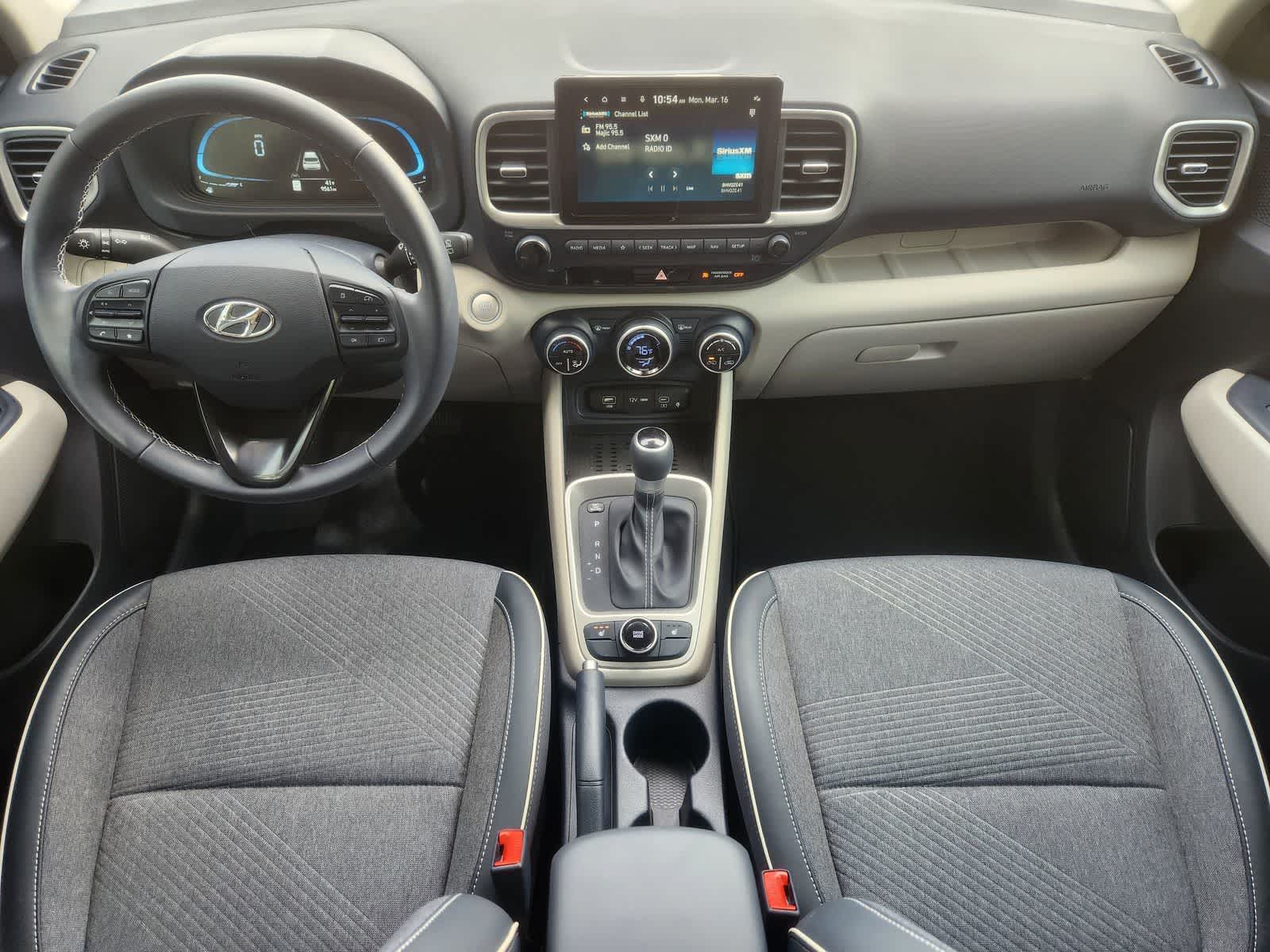 Thumbnail: 2025 Hyundai Venue - 23